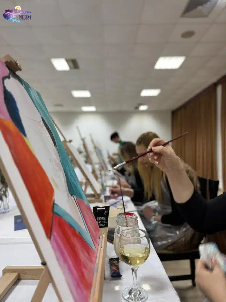 Proslavite Dan žena uz vino i umjetnost: Art&Wine radionica u Neumu uoči Dana žena