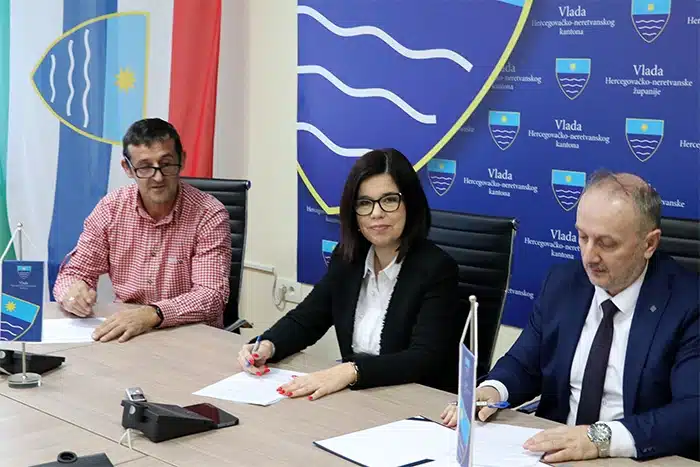 Vlada HNŽ i Sindikati prosvjete HNŽ postigli dogovor
