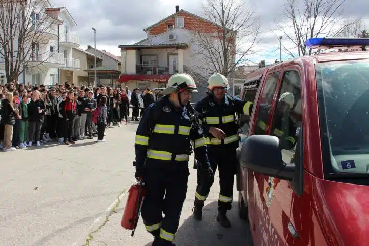 Priznanja za posuške vatrogasce povodom Dana civilne zaštite