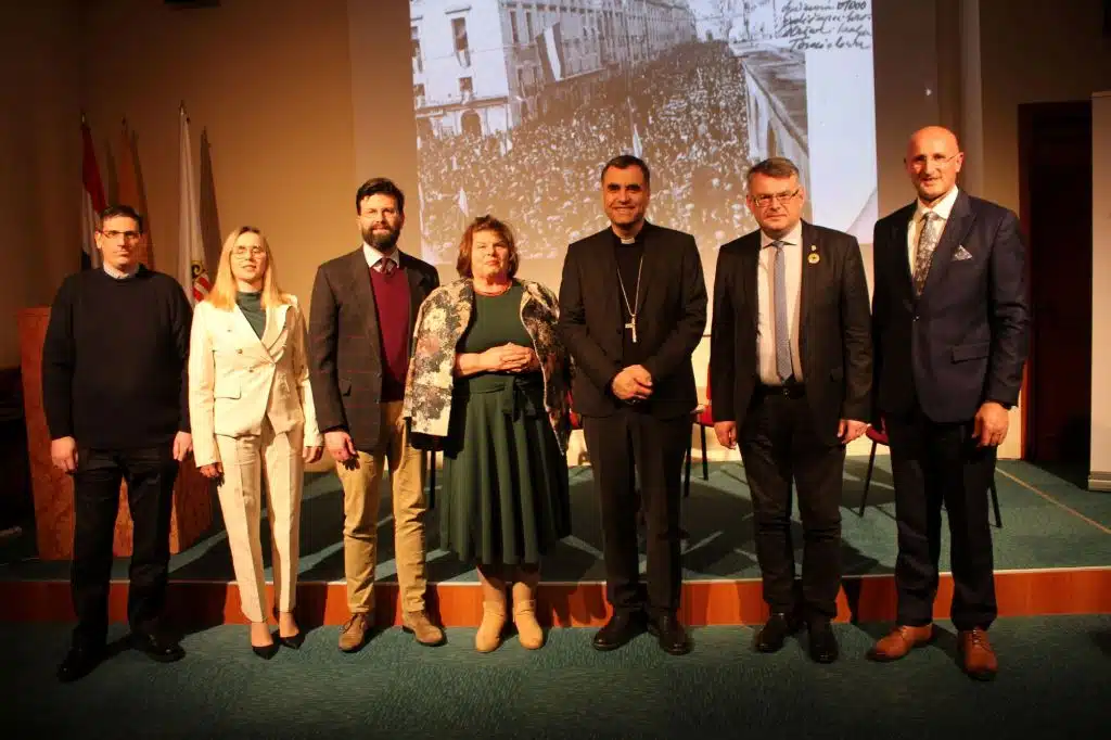 Dubrovnik i Tomislavgrad korak bliže bratimljenju – U Dubrovniku obilježena 1100. obljetnica Hrvatskoga Kraljevstva i krunidbe kralja Tomislava
