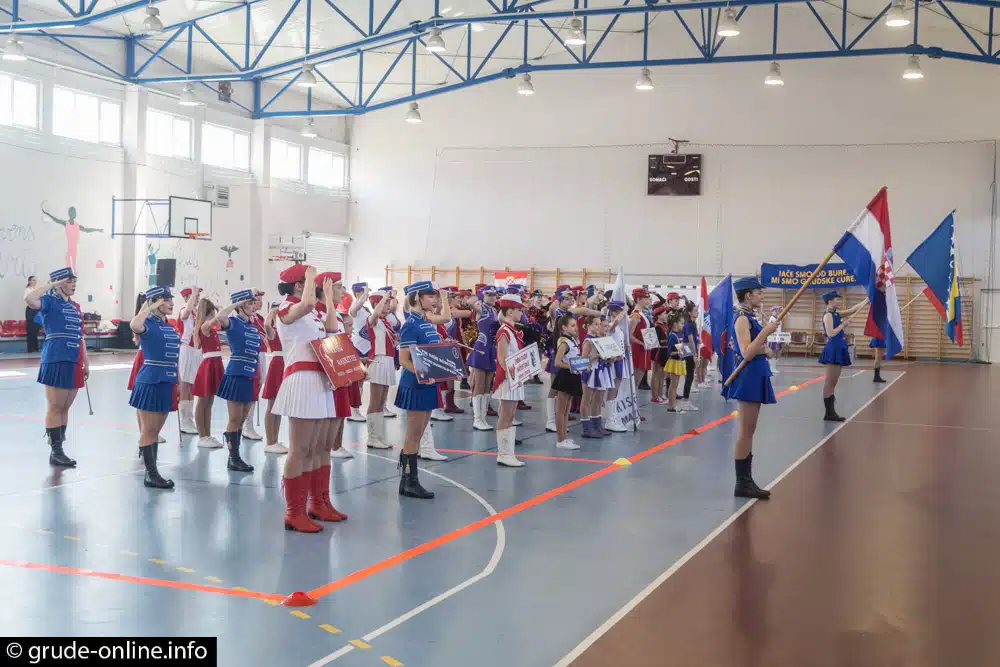FOTO: “Europski ADA mažoret kup” okupio preko stotinu mažoretkinja u Grudama