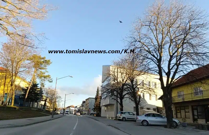 DOBRO vam vedro, vjetrovito i hladno jutro iz Tomislavgrada!