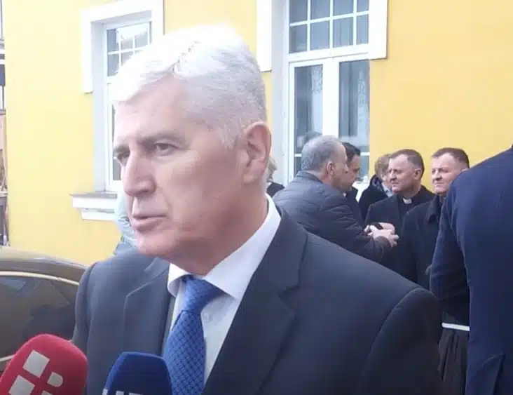 Sastanak na Kupresu: Čović i oporbeni čelnici iz RS-a traže rješenje