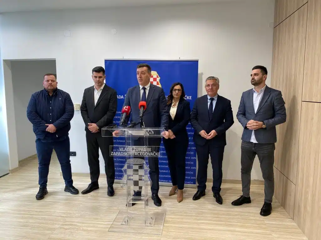 Vlada dodijelila 1.500.000 KM za sufinanciranje prijevoza učenika