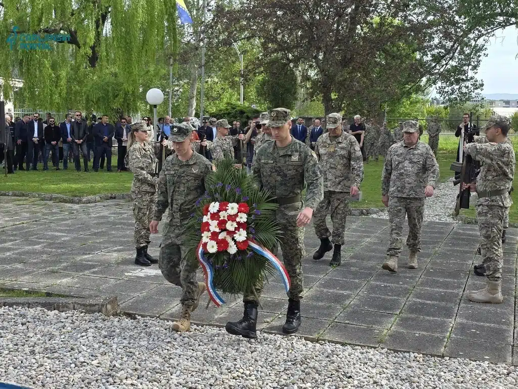 FOTO | Čapljina ne zaboravlja: Obilježena 33. godišnjica oslobođenja vojarne „Božan Šimović“