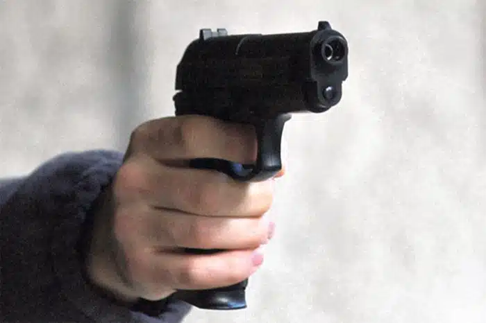 Pucnjava i tučnjava u Neumu: Više ozlijeđenih, jedna osoba privedena, jedna u bijegu