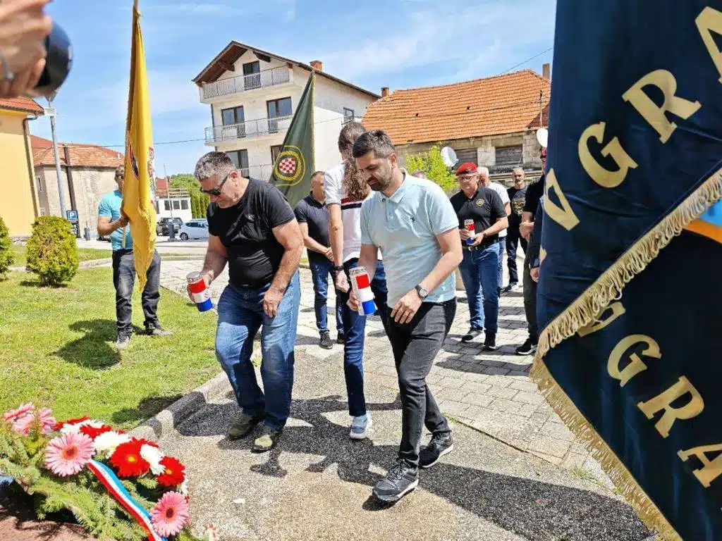 Deseti susret tenkista HV i HVO: Posušje odalo počast poginulim braniteljima