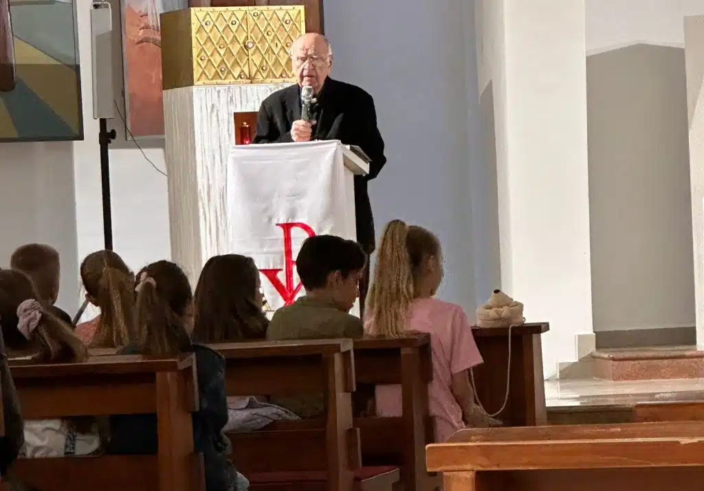 U Neumu predstavljena slikovnica “Isus u Hramu”