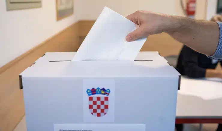 Deset župana izabrano u prvom krugu, devet aktualnih ide u drugi