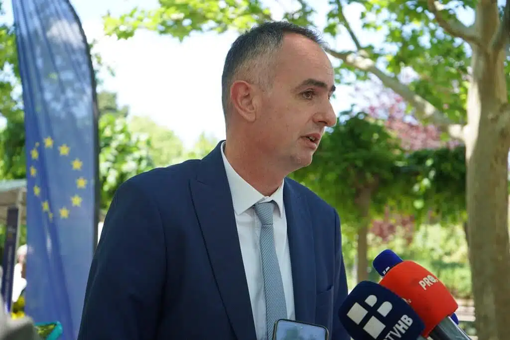 Kordić i Rahimić sa šefom Delegacije EU u BiH: Opredijeljeni smo za europski put