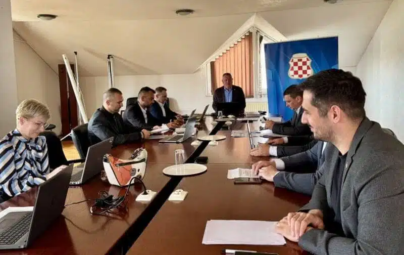 Vlada HBŽ: Utvrđena radna mjesta s dodatkom na plaću unutar županijske uprave