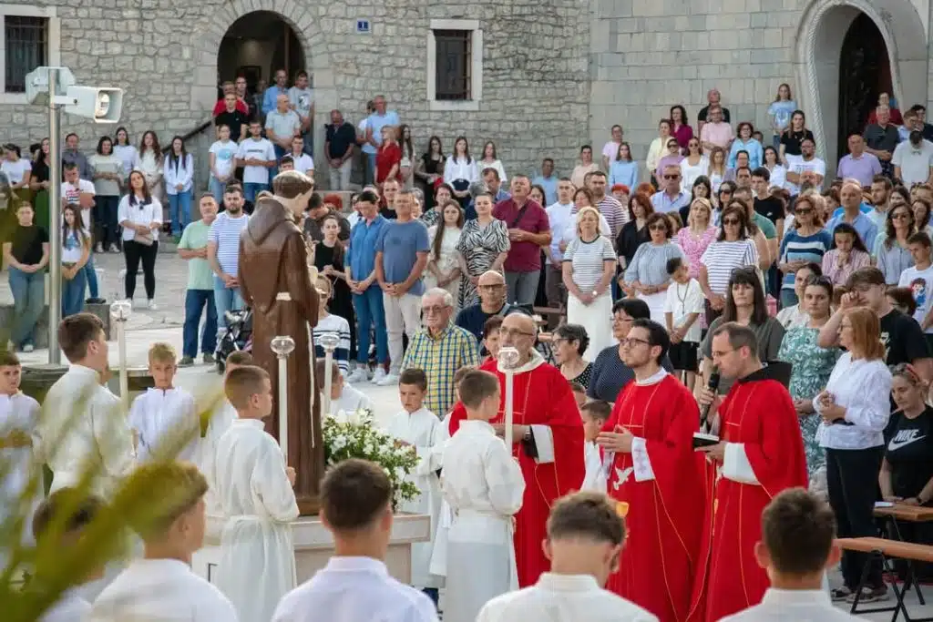 Drugi dan Devetnice sv.Anti na Humcu