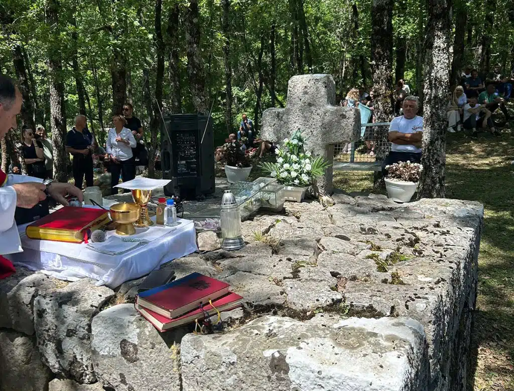 Održana misa na Biskupovu grobu u Stupima