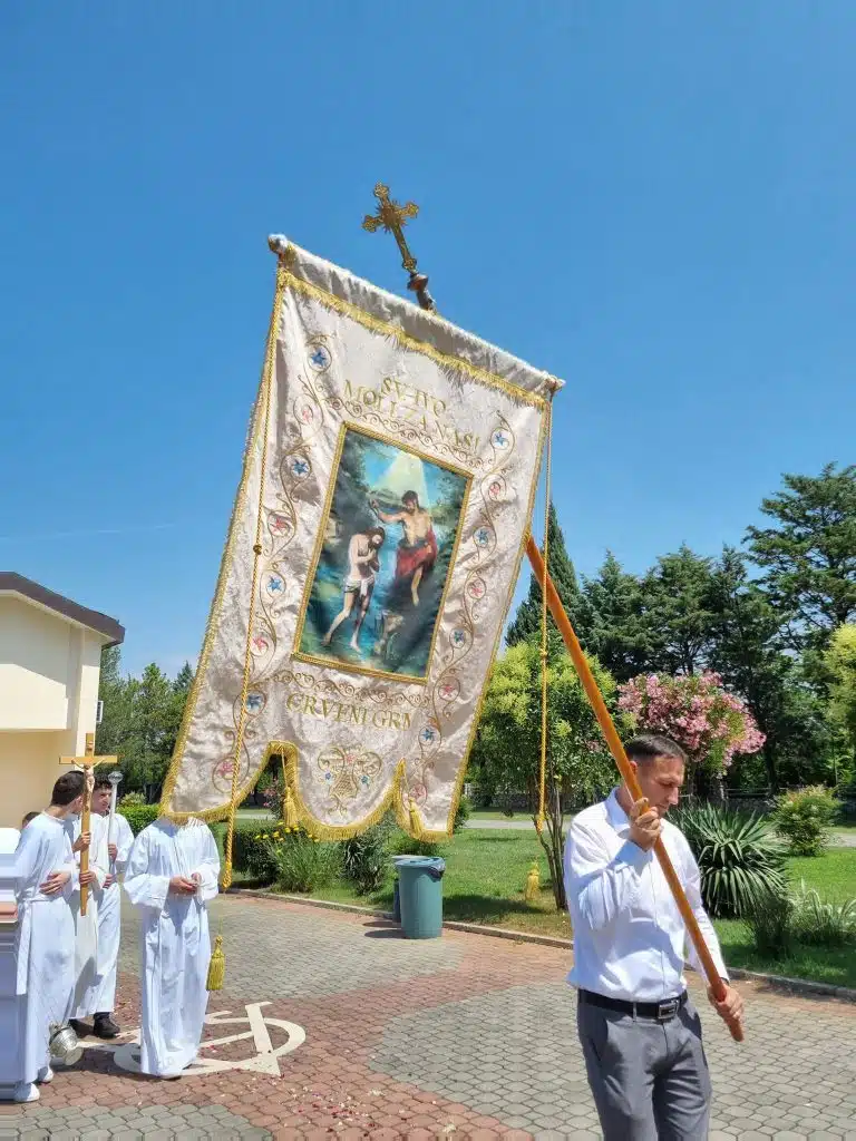 Crveni Grm slavi zaštitnika svoje crkve:Trodnevnica sv.Ivanu Krstitelju