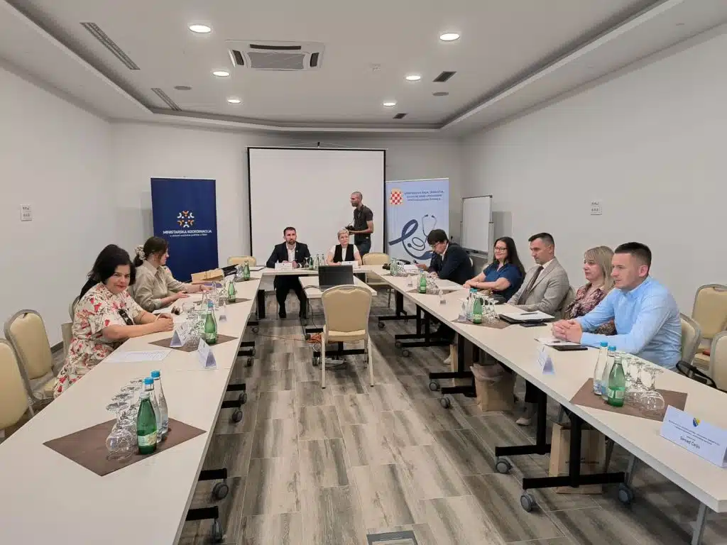 Tomislavgrad domaćin koordinacije ministara socijalne politike: U fokusu jačanje centara socijalne skrbi, djeca koja izlaze iz sustava socijalne skrbi, jačanje žena na tržištu i dječji doplatak (foto/video)