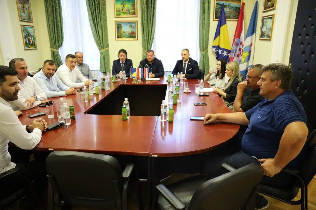 Ljubuški: Ministar Vlajčić najavio nove projekte potpore poljoprivrednicima