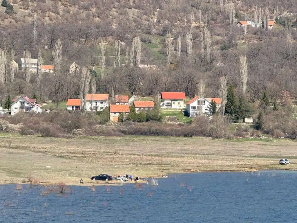 Dvije osobe zatečene u nezakonitom ribolovu na Buškom jezeru