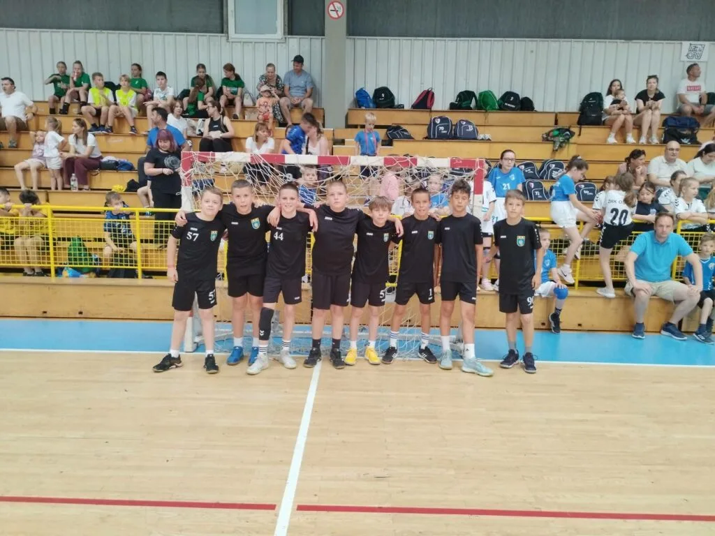 Uspješan nastup Karate kluba Ljubuški na turniru u Splitu, mlađi kadeti i mlađe kadetkinje RA Izviđač nastupili na završnicama državnih prvenstava