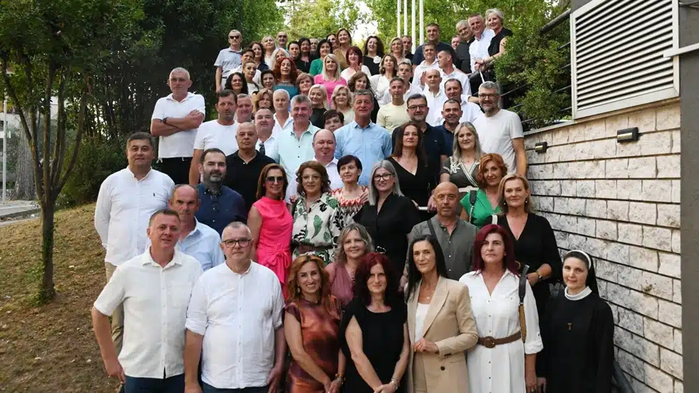 Trinaesta generacija maturanata Srednje škole Čitluk proslavila 35. obljetnicu mature