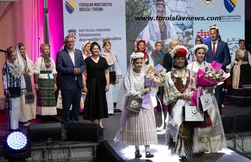 FOTO/VIDEO ČESTITKA: Najljepša Hrvatica u narodnoj nošnji izvan Republike Hrvatske je Marina Jurić (Orašje-BiH)