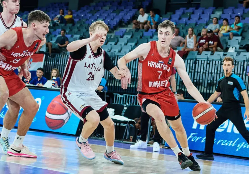 Neumljanin Ivan Bogdanović uskoro će odigrati svoje prve minute za seniorsku reprezentaciju Hrvatske