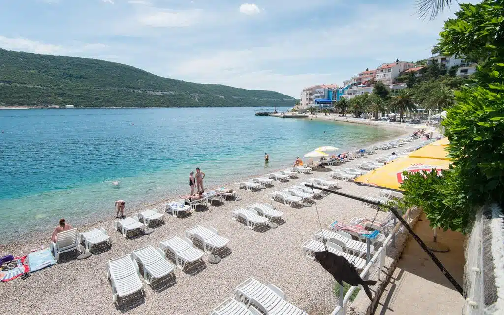 Održana prva izvanredna sjednica Općinskog vijeća Neum: Izmijenjena Odluka o privremenom korištenju javnih površina