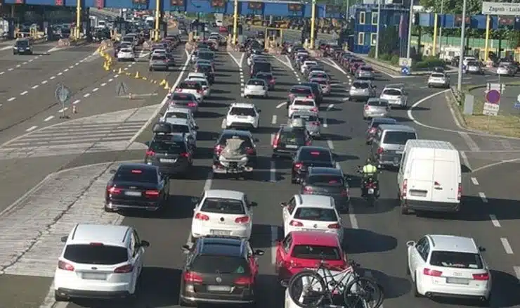 Pojačan promet prema moru