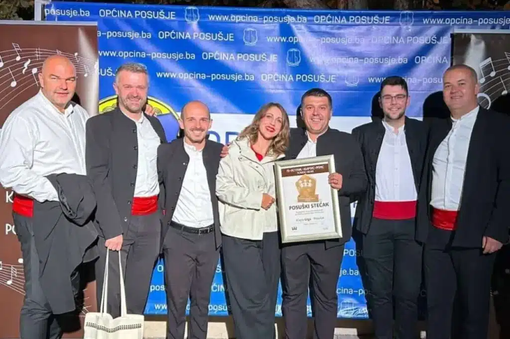 Klapa Krunik pobjednik u muškoj kategoriji Festivala klapske pisme u Posušju