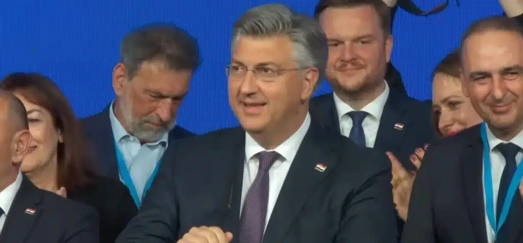 Plenković: Čavoglave’ je pjesma napravljena u ratu, nitko je neće mijenjati ili cenzurirati 2025. godine