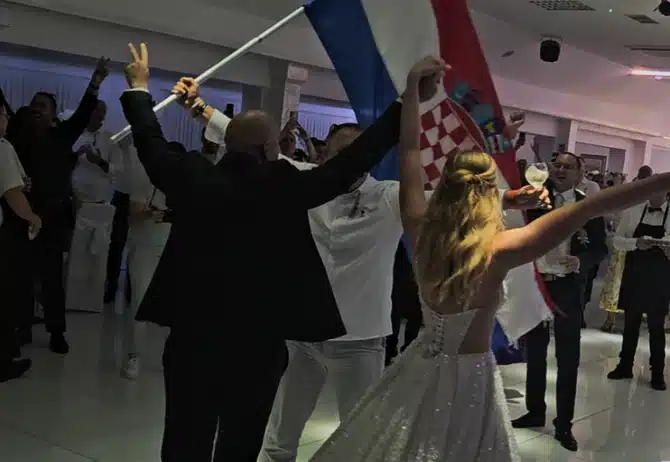 „Ja sam Hrvat, ali OVO JE BAŠ SRAMOTA“ Snimak sa svadbe u Livnu POTRESAO BALKAN, čim su ljudi ovo čuli KOMENTARI SU SAMO KRENULI DA PLJUŠTE
