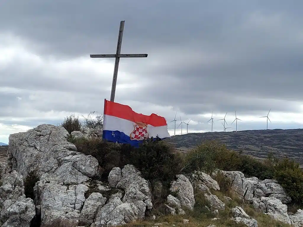 Koliko košta komad neba i zemlja na kojoj živimo – koncesijska rasprodaja po sniženju 130%