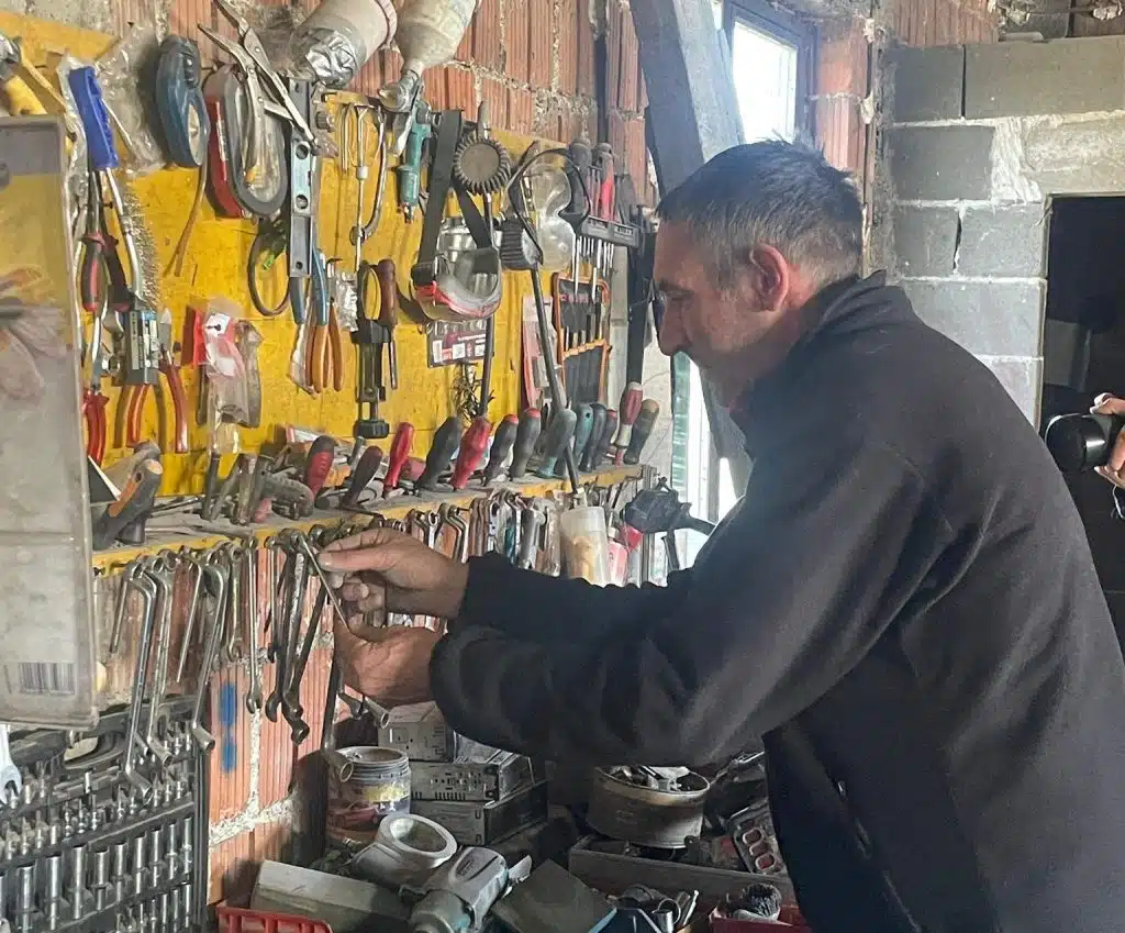 Heroj iz rata bez braniteljske mirovine: Miroslav Brizar Henkel danas živi od autolimarije