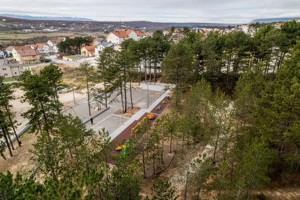 Posušje: Izgrađeno multisenzorno igralište u gradskom parku