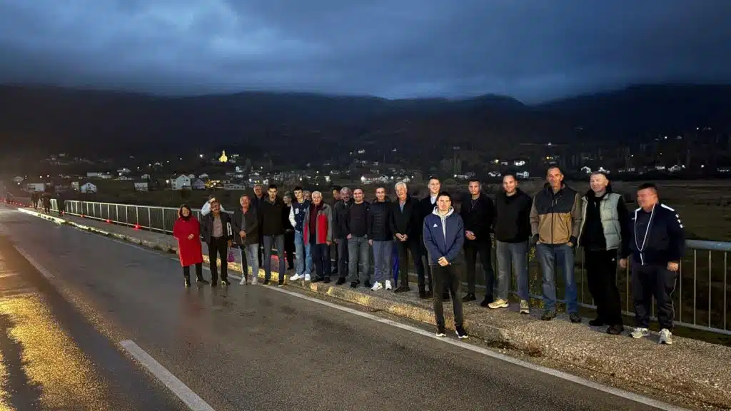 Prisoje: Sveta misa i paljenje svijeća u povodu Dana sjećanja na žrtve Domovinskoga rata i Dan sjećanja na žrtvu Vukovara i Škabrnje