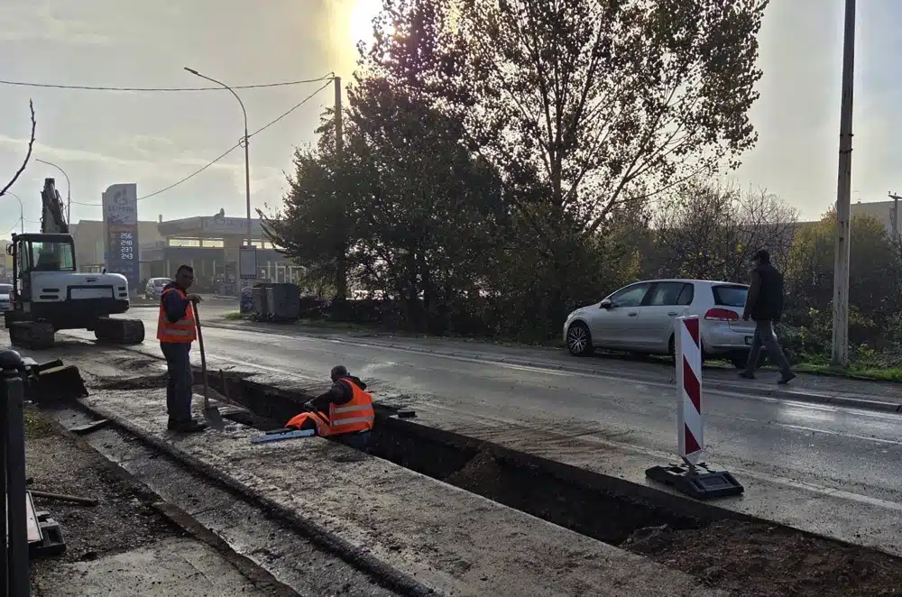 FOTO | Radove na cesti M6 prati veliki broj problema – rok završetka pomjeren na 25.12.