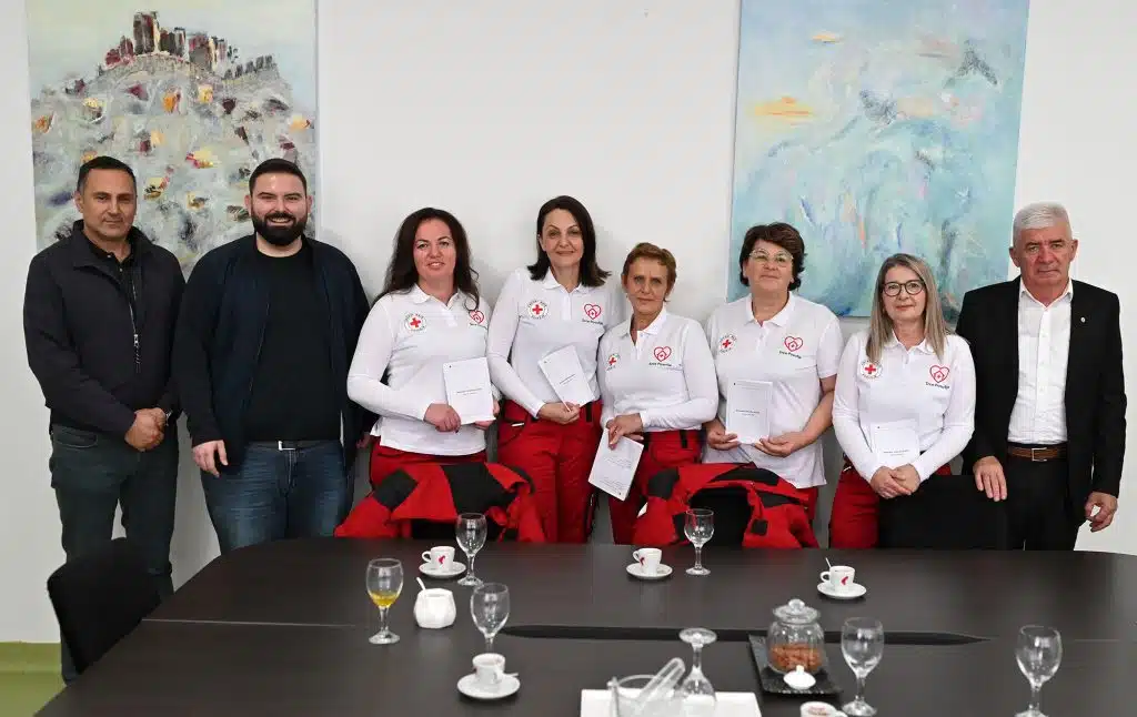 Njegovateljice ”Programa kućne njege – Srce Posušja” spremne za rad na terenu