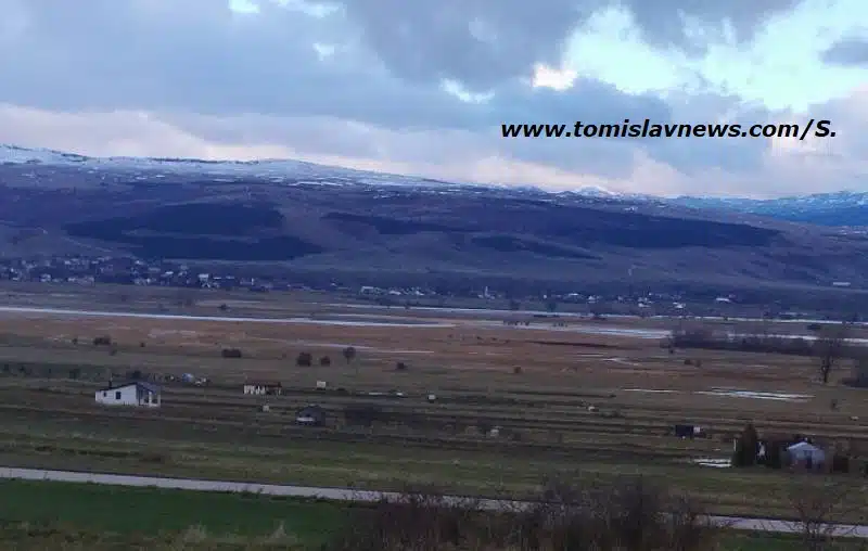 DOBRO vam oblačno, vjetrovito i hladno jutro iz Tomislavgrada!