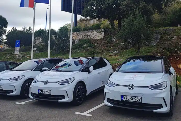 FOTO | Revolucija u javnoj upravi: Općina Neum prelazi na električna vozila!
