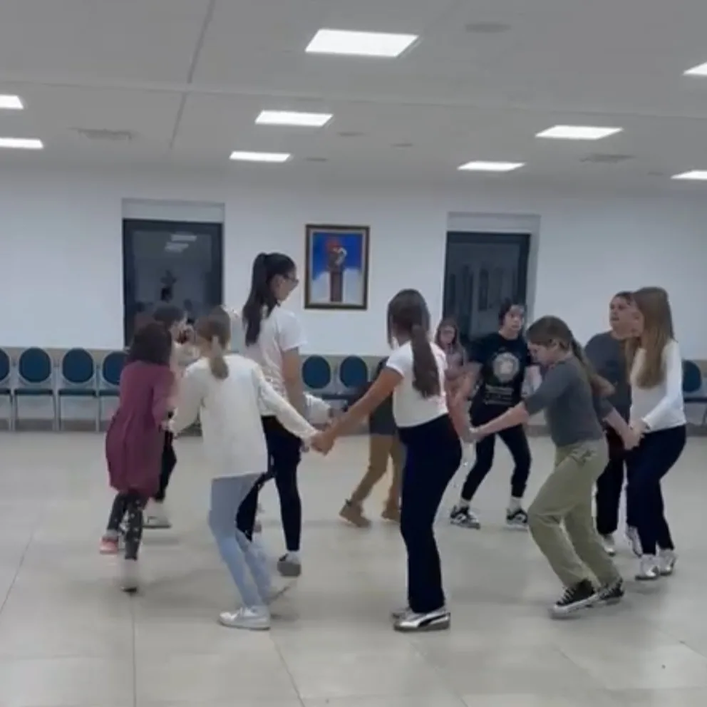 HKUD Sv.Ante Humac: Sutra Večer folklora ‘Misečina kazivala suncu’“