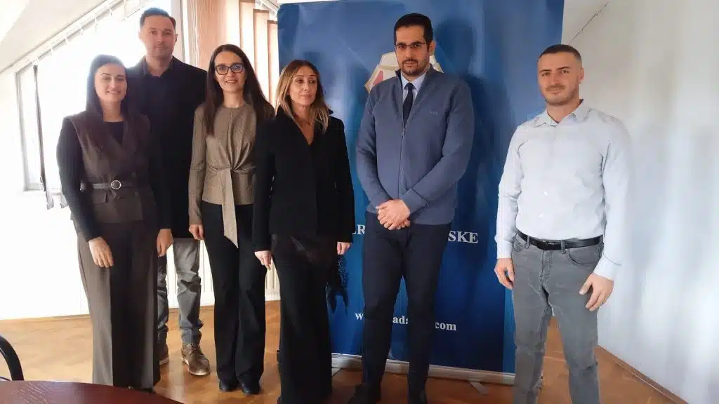 Potpisani Ugovori o sufinanciranju prijevoza učenika srednjih škola HBŽ za 2025./2026.