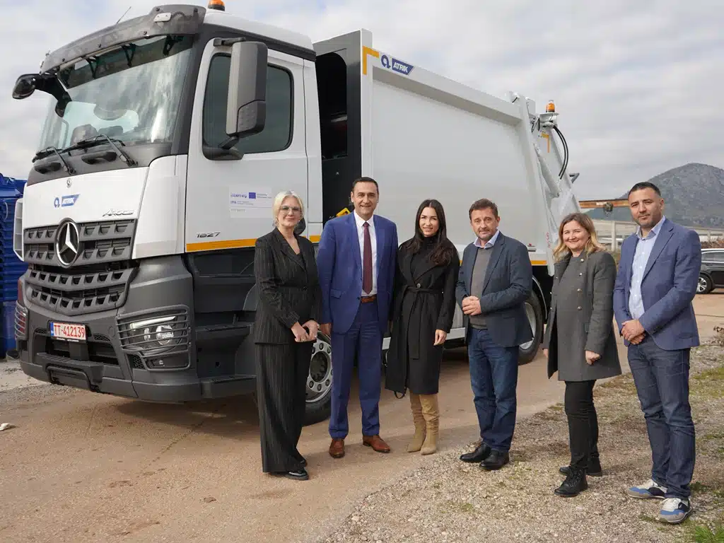 Primopredaja specijaliziranog vozila za prikupljanje sortiranog otpada u okviru projekta ‘To Zero Waste CBC’