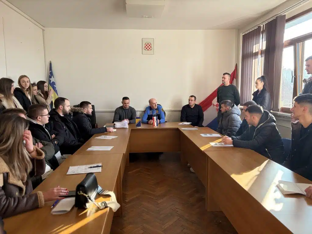MUP HBŽ: Potpisani ugovori sa 62 kadeta za osnovnu policijsku obuku