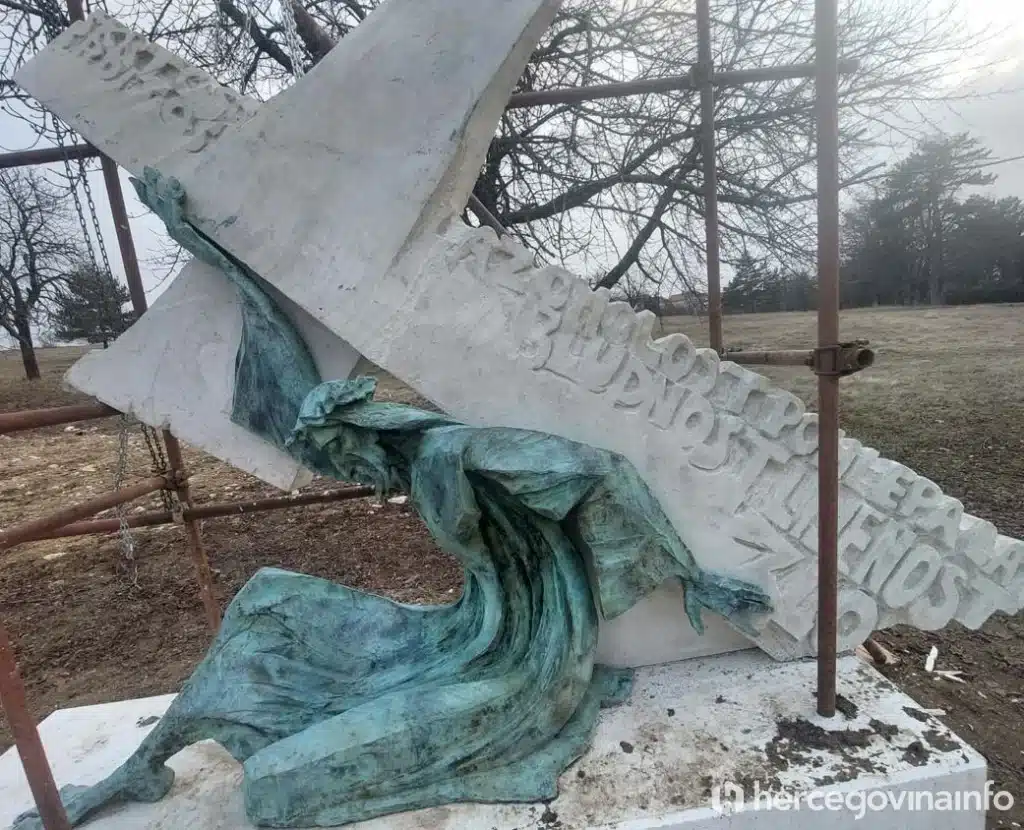 FOTO Prve postaje križnog puta na Gorici u Livnu već sada ostavljaju snažan dojam na posjetitelje
