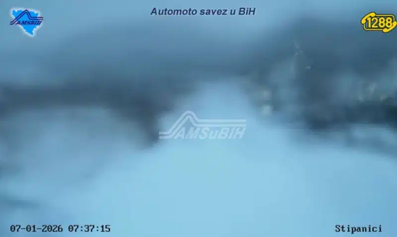FOTO: DOBRO vam oblačno, vjetrovito, hladno i snježno jutro iz Tomislavgrada, a to znači-pušanija vlada!