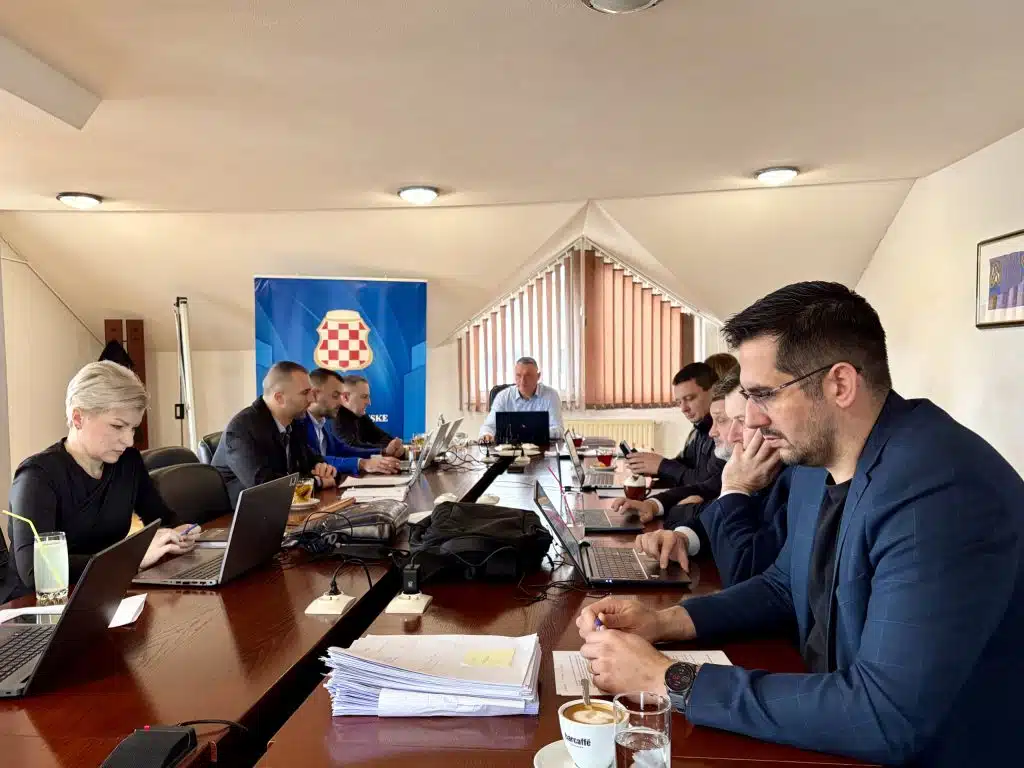 Vlada HBŽ-a dala suglasnost za javnu nabavu opreme i vozila MUP-a HBŽ