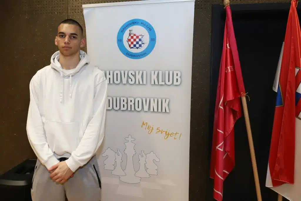 Borna Pehar među gigantima: Briljantna 4. pozicija na 16. međunarodnom rapid turniru „Open Dubrovnik 2026“
