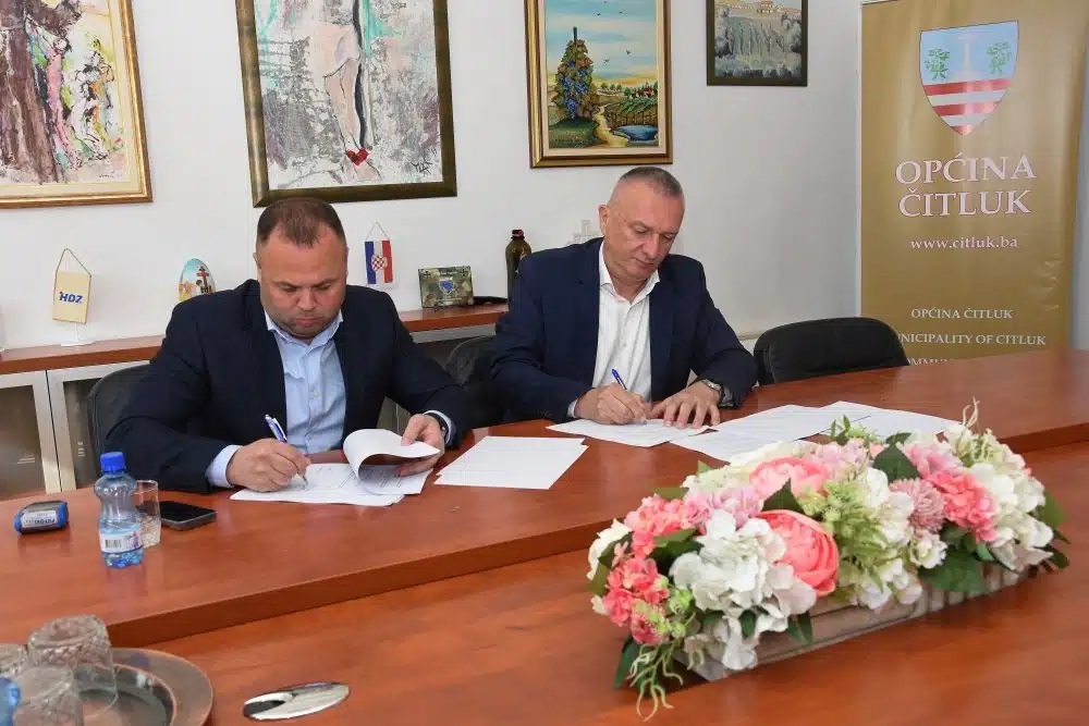 Potpisana dva ugovora za radove na značajnim lokalnim prometnicama
