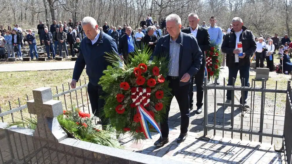 Brotnjaci osamdeset godina čuvaju uspomene na petoricu ubijenih časnika i dočasnika