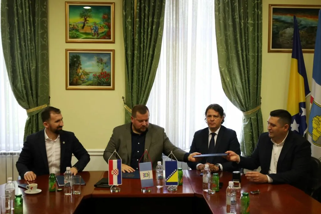 U Ljubuškom potpisan Memorandum o razumijevanju i suradnji na realizaciji projekta dovršetka izgradnje i stavljanja u funkciju Sigurne kuće