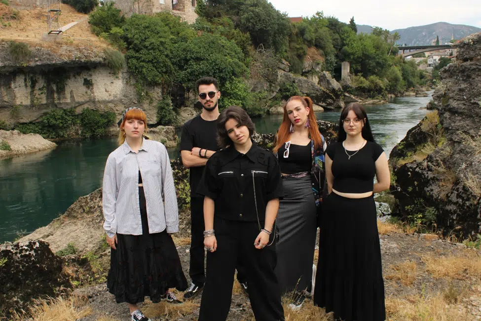Mostarski bend ,,Splesh“ objavio debitanski album ,,Domaće neprskano“